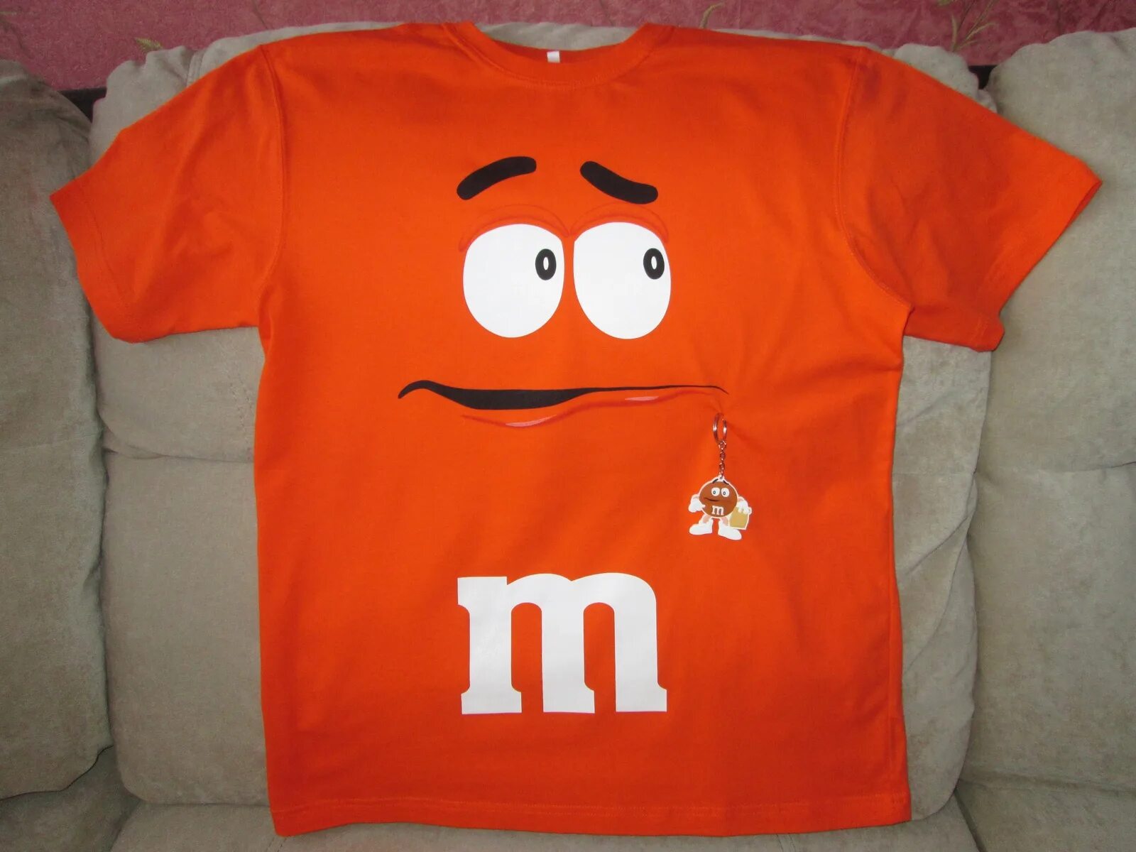 Футболка m&m. Футболка детская m&MS. Футболка Эмемдемс. Костюм m m's.