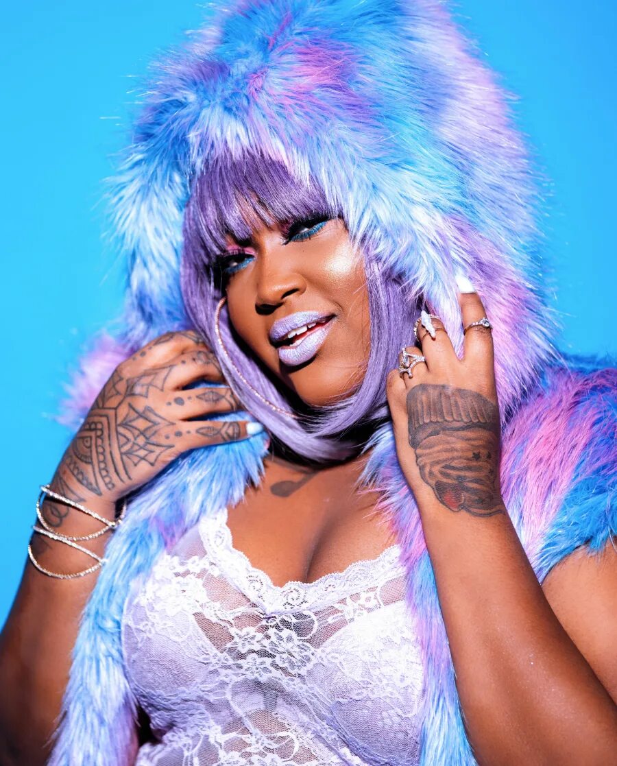 Cupcakke ephorize. Cupcakke ephorize. Перевод песни backstage passes cupcakke. Капкейк певица. Капкейк певица.