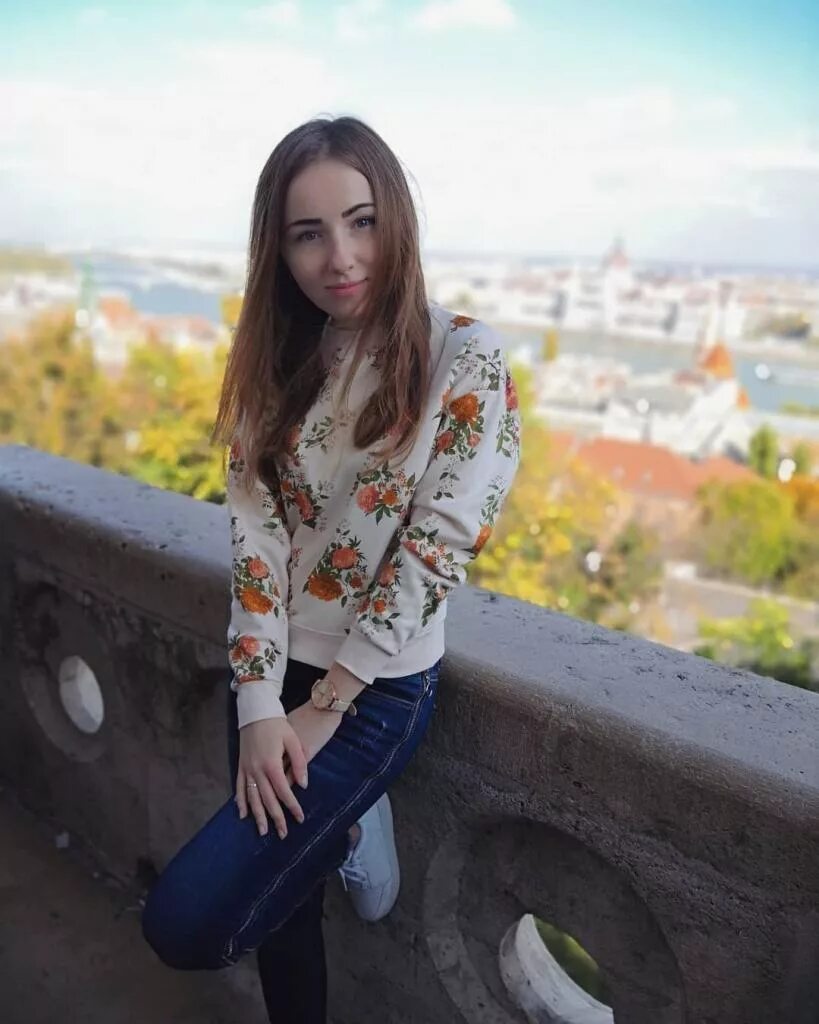 1 девушку ищу