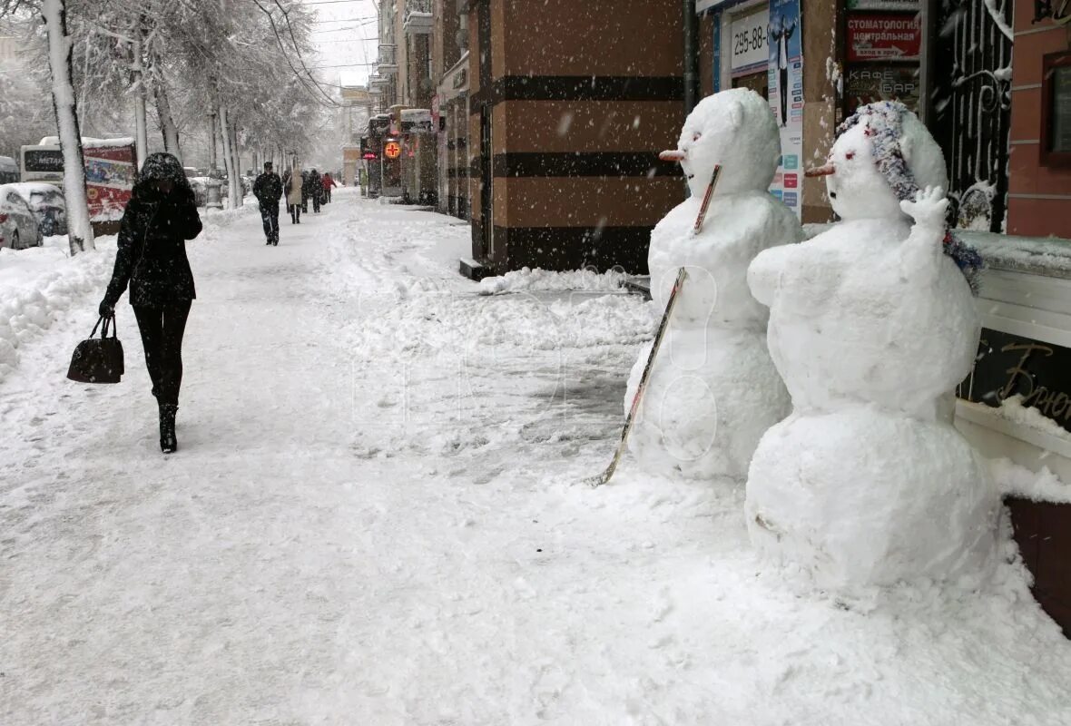Сегодня на улице сильный мороз. Сильный Мороз. Самая холодная зима в Москве. Сильный Мороз в Москве. Холодная погода.