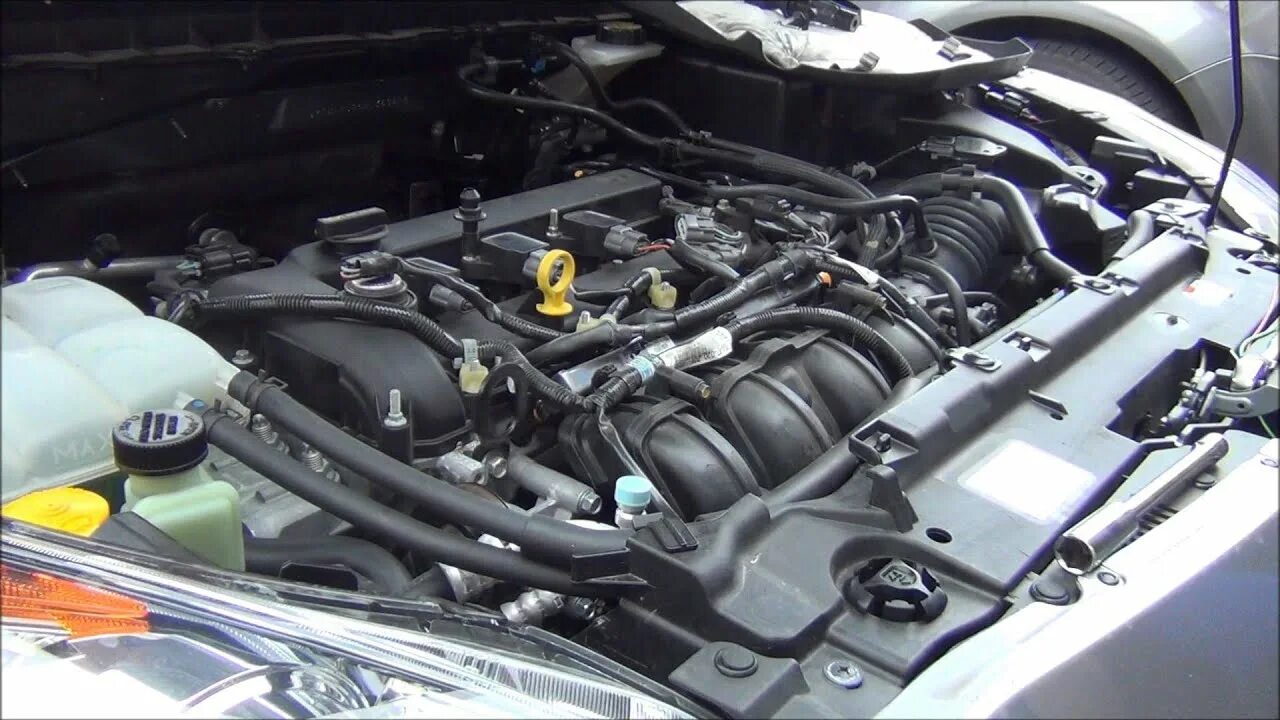 Мазда аксела масло в двигатель. Свечи на мазду акселу. car spark plugs. мазда 6 2007 заменамсвечей. замена свечей мазда сх7 2.3 турбо.