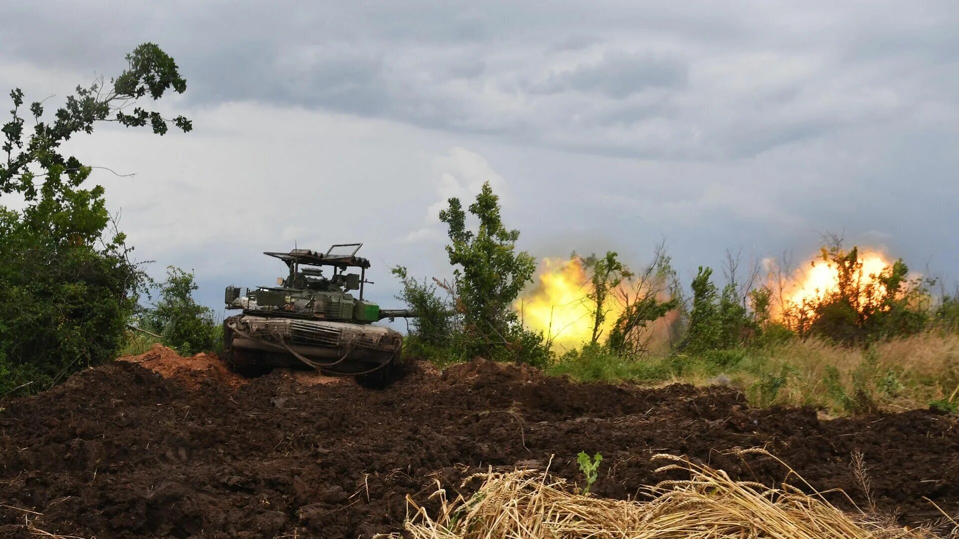 Т-80 ВСУ. Танк ВСУ В блиндаже. Атака 30 декабря