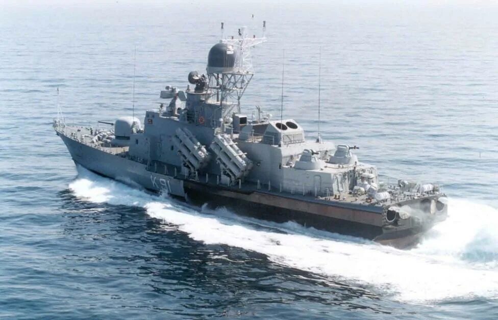 Проект 1241 катер. Молния катер 12418. рк молния проекта 1241.