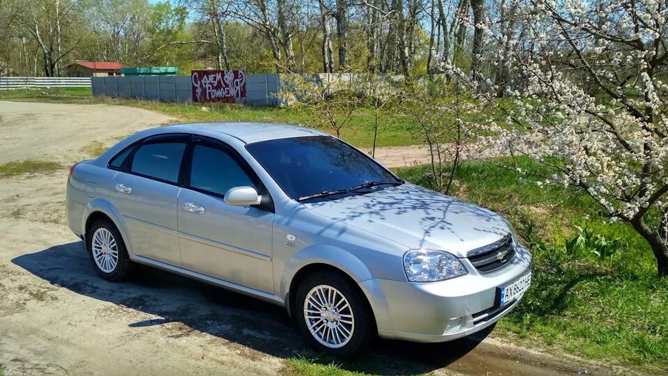 Купить лачетти московская область. Шевроле Лачетти 1.8. Chevrolet Lacetti 1.8 автомат. Шевроле Лачетти седан 1.8. Lacetti 2009 1.8.