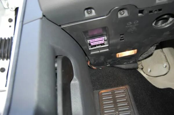 Daewoo nexia obd2 разъем. Нексия где разъем обд. Разъём obd2 дэу нексия. Разъём obd2 nexia. Диагностический разъем дэу нексия.