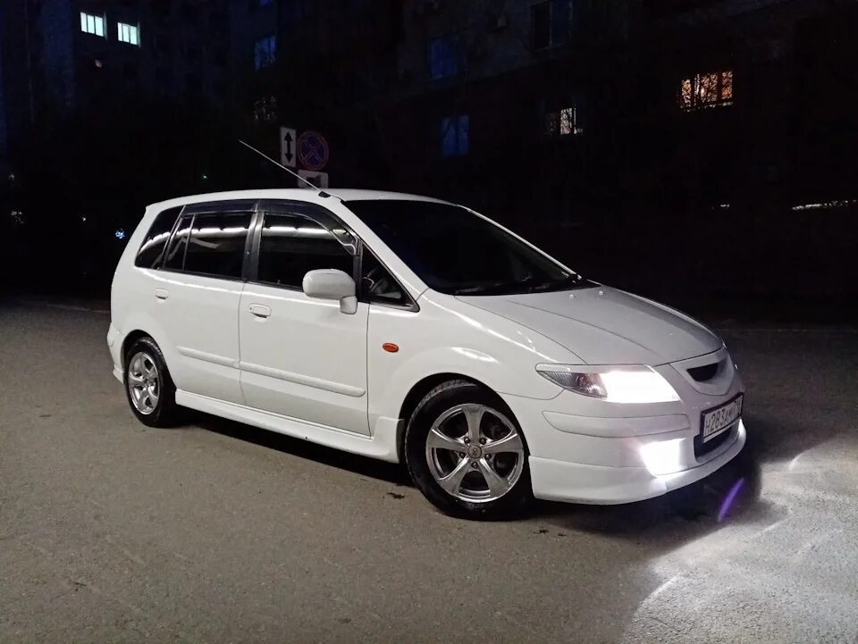 Первый тюнинг (тонировочка) - Mazda Premacy (1G), 1,8 л, 2001 года тюнинг DRIVE2