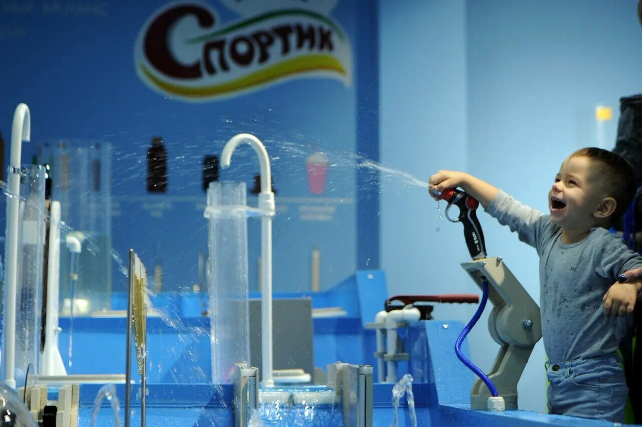 Интерактивный музей минска. Квантум аверкино. Музей физики минск. Музей квантум в минске. Музей квантум в минске.