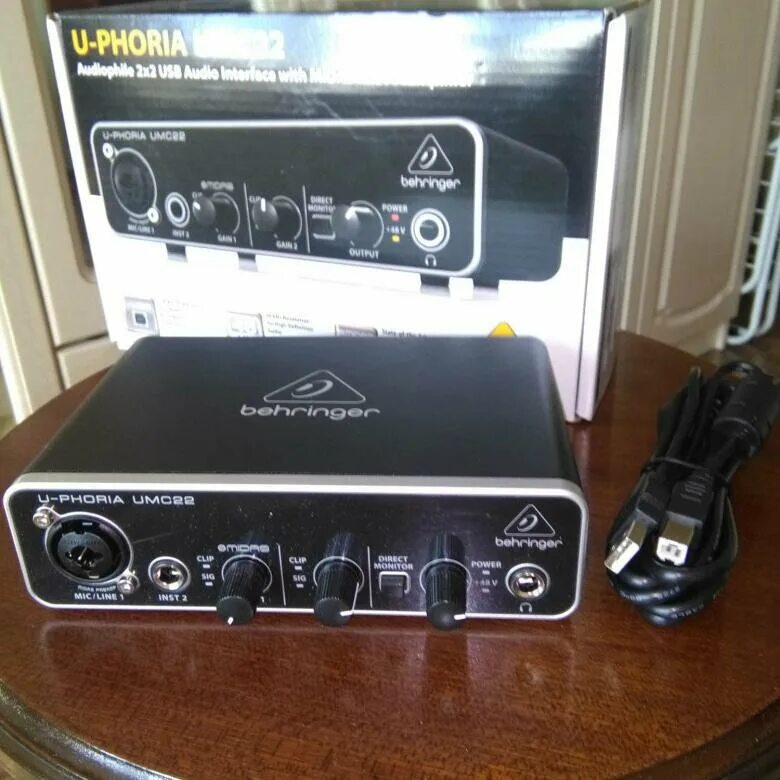 звуковая карта behringer u-phoria umc202hd. аудиоинтерфейс roland. внешняя 22. звуковая карта umc22 behringer. аудиоинтерфейс behringer u-phoria umc22.