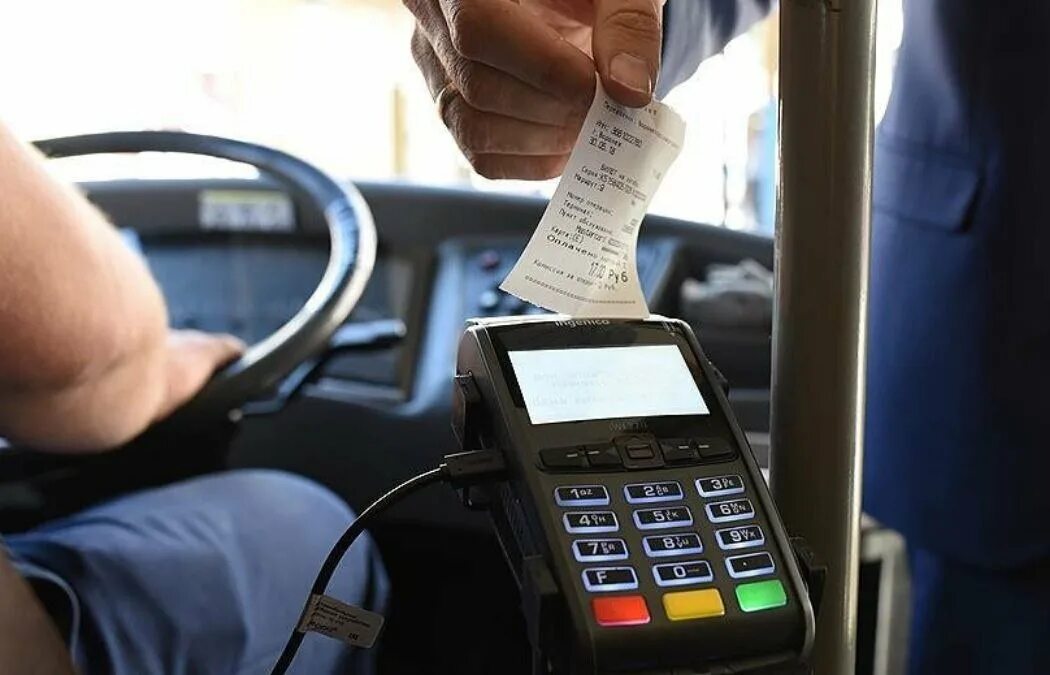 Оплата картой в троллейбусе