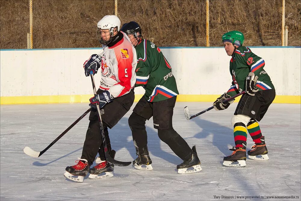 деревня средние шуни вятскополянского района. вятские поляны шуни. электрон хоккейный клуб. команда вятские поляны хоккей. школа средние шуни вятскополянский район.