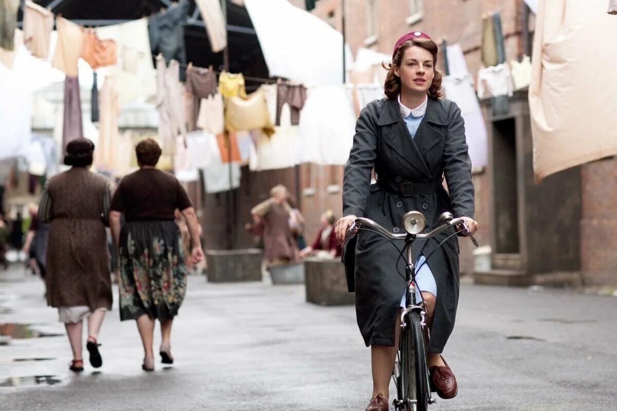 Зовете вызовете. Зовете вызовете. Вызовите акушерку / call the midwife. Миранда харт вызовите акушерку. Зовете вызовете.
