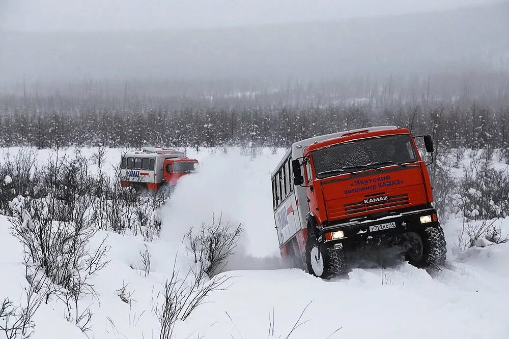 Урал 4320 на зимнике. Ралли шелковый путь. Камаз фура. Шли мазе. Маз 5309rr дакар.