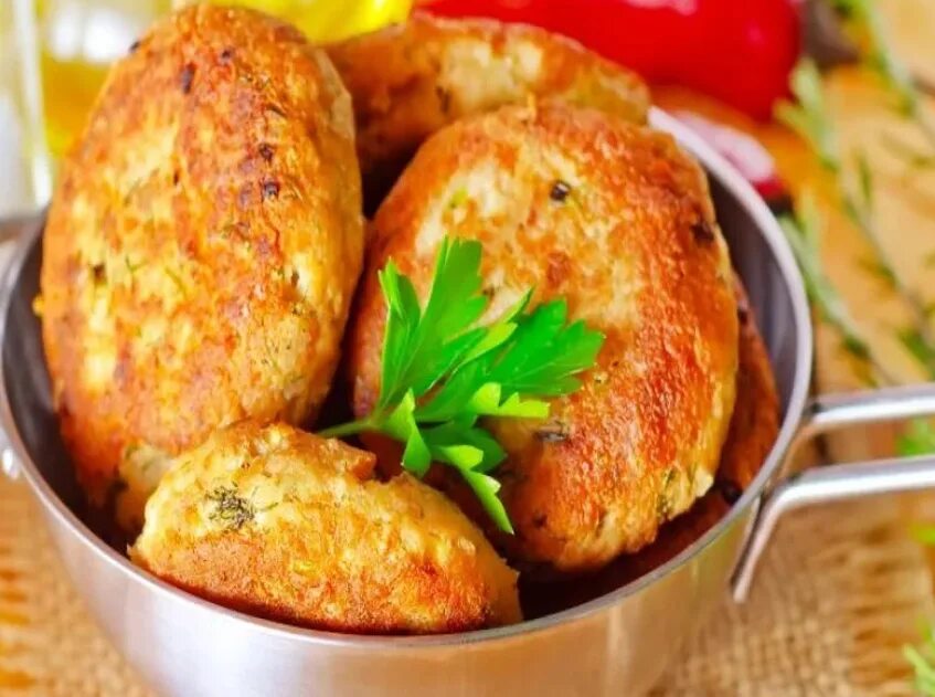 Котлеты из тыквы рецепты быстро и вкусно. Котлеты из тыквы. котлеты с тыквой. котлеты с тыквой и фаршем. мясные котлеты с тыквой.
