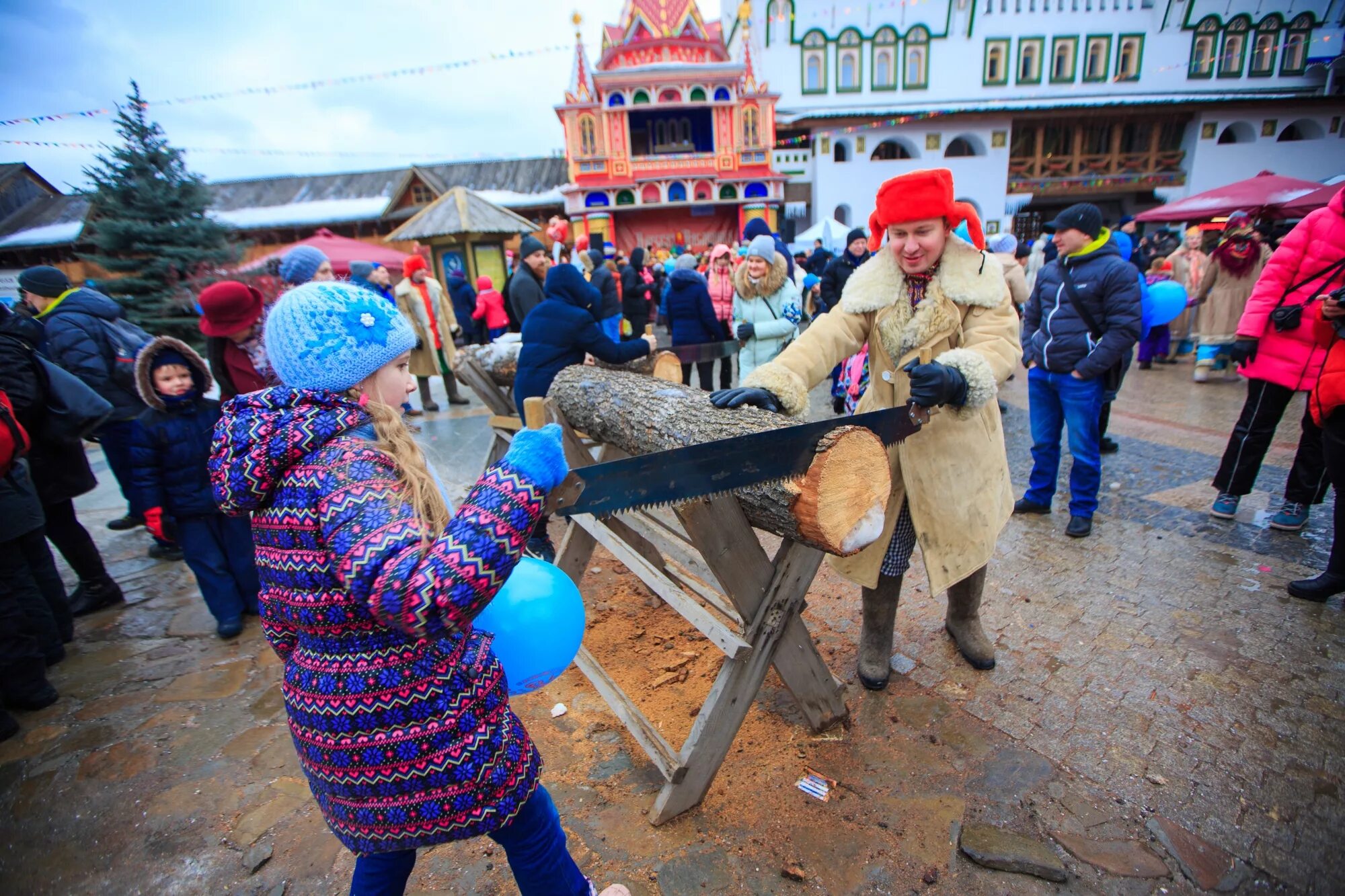 В каком году провели фестиваль московская масленица. Масленица в москве. В каком году провели фестиваль московская масленица. Масленица встреча. Подарки на масленицу.