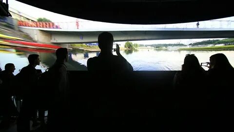 Аттракцион полет над москвой в парке зарядье