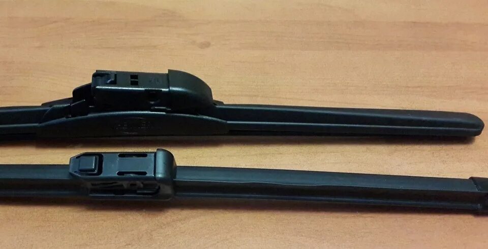 Крепление дворников renault bayonet. Как снять щетки мерседес gla. Адаптер для щеток гудиер. Щетки стеклоочистителя crafter 2017. Дворники бош транспортер т5.