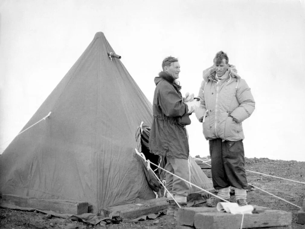 Первые экспедиции на эверест. Экспедиция на Эверест 1953. Первое восхождение на Эверест 1953.