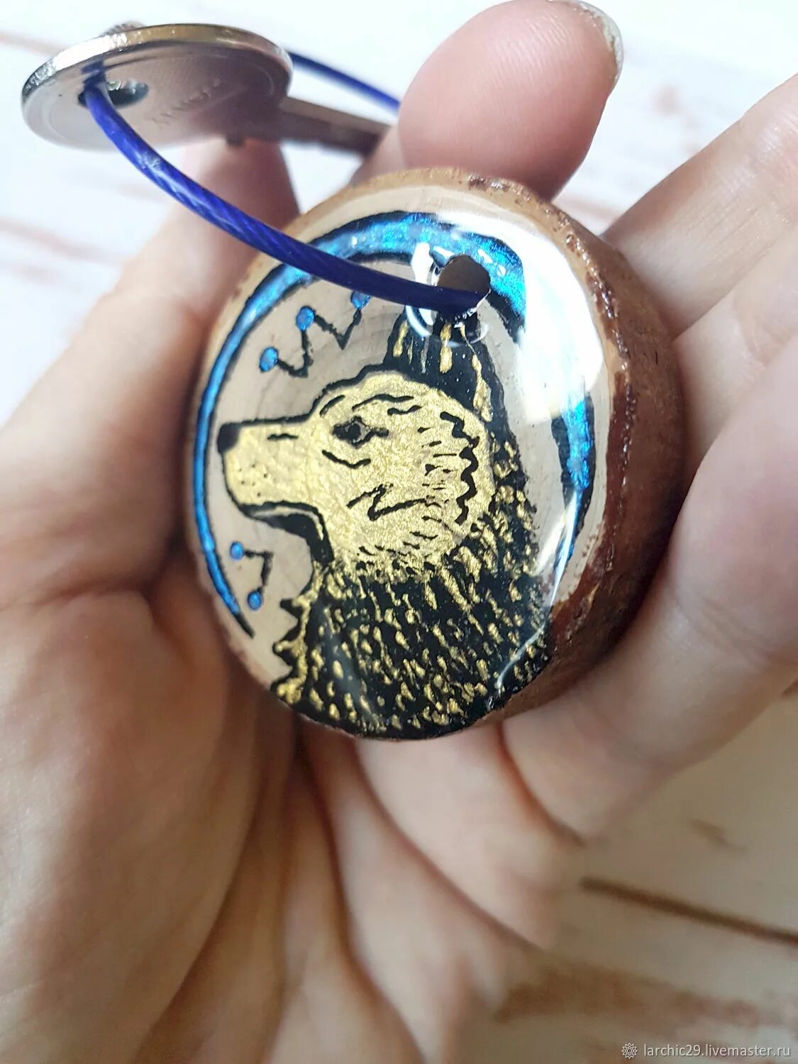 сухоцветы в эпоксидной смоле. эпоксидные брелки. брелки из эпоксидки. брелок эпоксидная смола. брелки из эпоксидки.