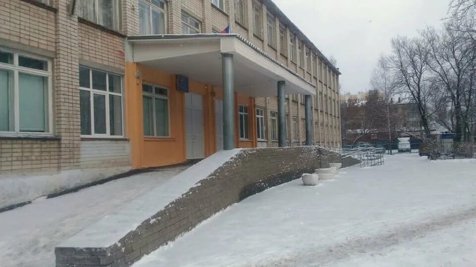 Нижегородская биржа труда нижний новгород. Вторая нижегородская коллегия адвокатов нижегородский адвокат. Школа 84 нижний новгород сормовский. Коминтерна 137 центр занятости. Юрист нижний новгород.