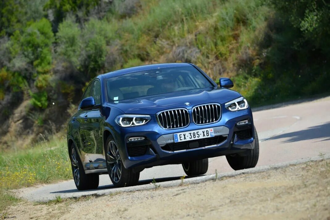 4x 2 g 2. Bmw x4 2017. Bmw x4 xdrive30i m-sport. Бмв x4 2019. 4x 2 g 2.