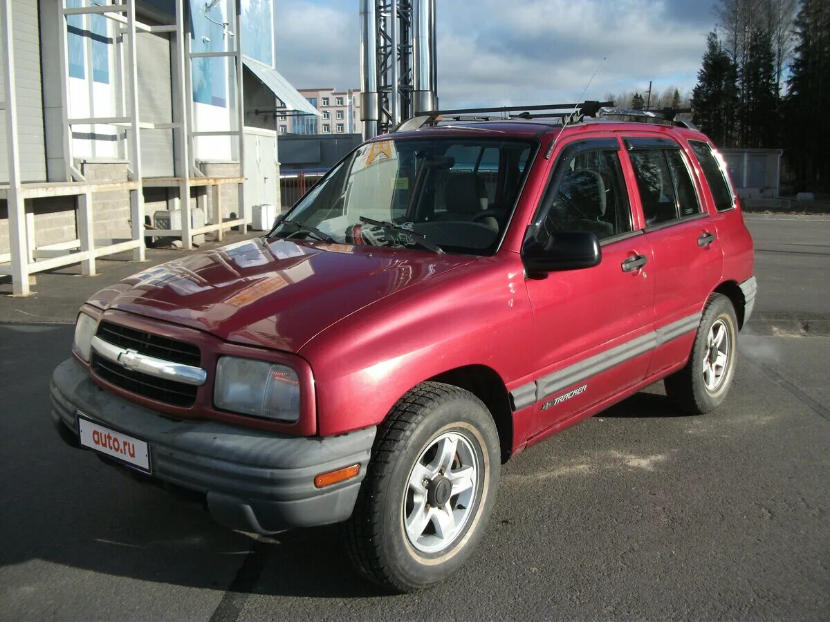 Chevrolet Tracker 2001. Chevrolet Tracker 2002. Шеврале тракер 3 дверка. Двигатель 2.4 Шевроле трекер 2001.