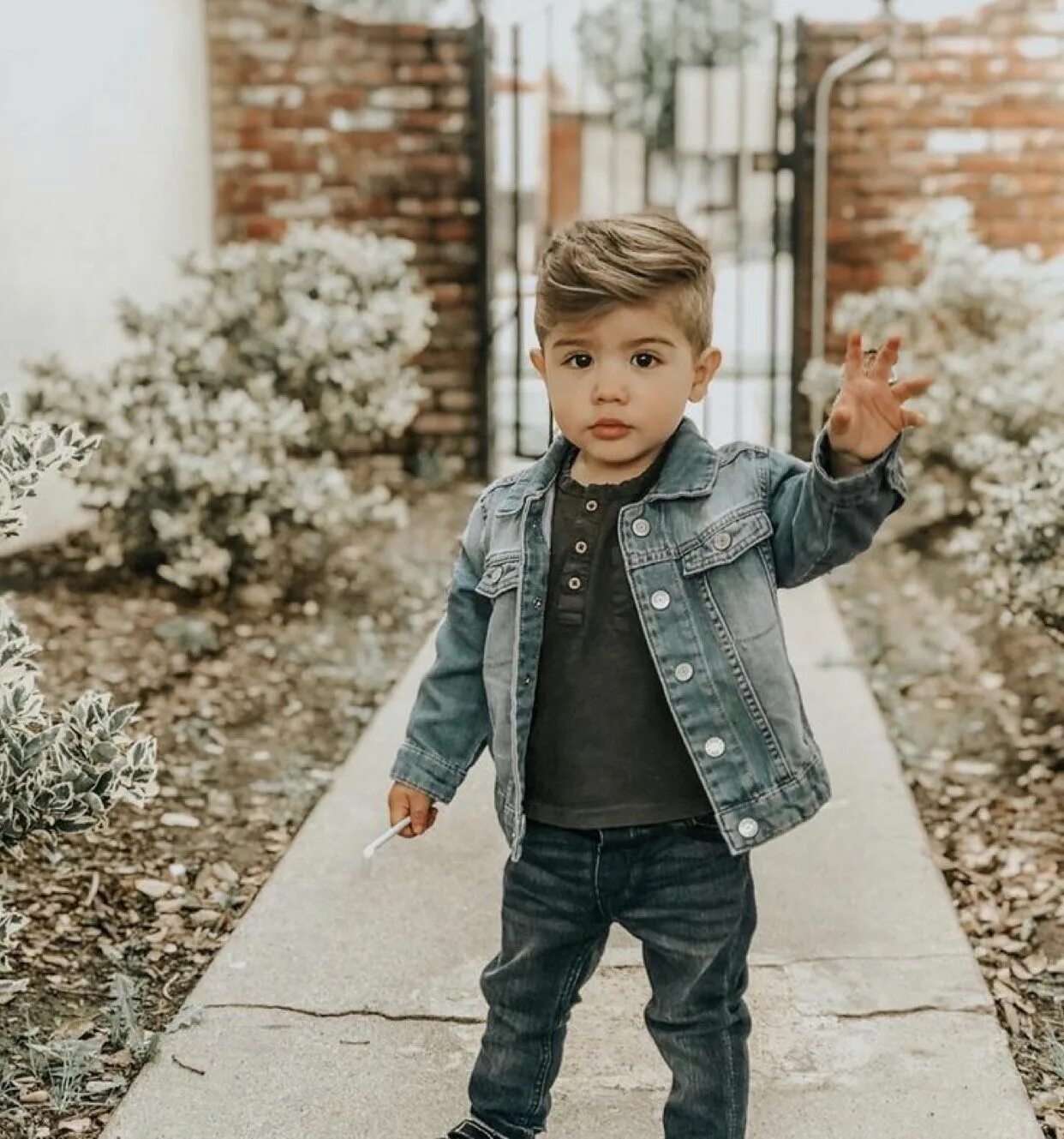 Cute little boy. Стильный мальчик. Модные маленькие мальчики. Стильные дети. Модные малыши.