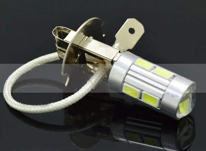 Лампа н3 светодиодная противотуманная. Светодиодная лампа h3 в птф. Led лампы h3 в противотуманки фирма v9. Лед лампы h3. Светодиодная лампа h3 12v для противотуманок.