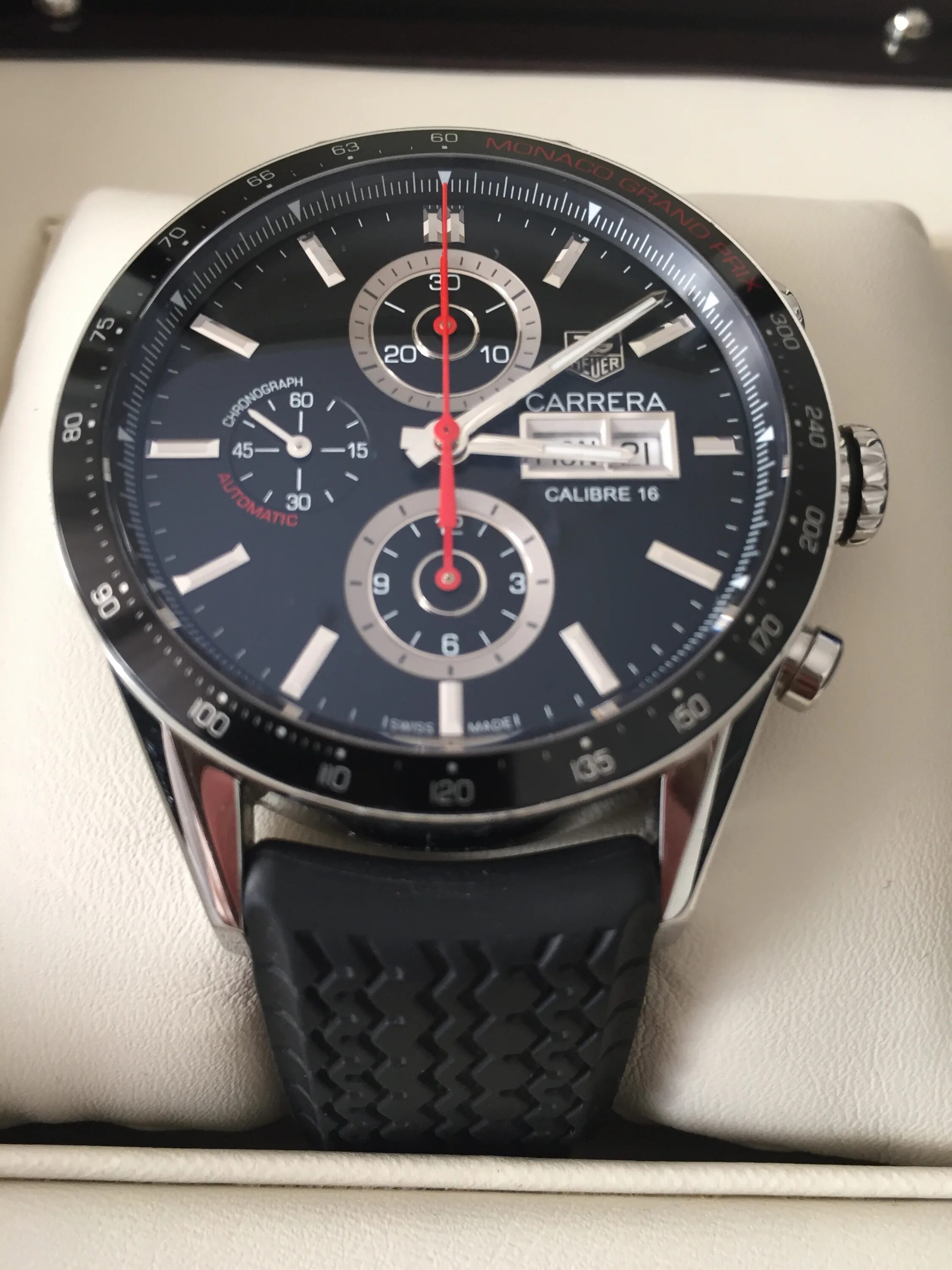 часы carrera calibre 16. часы tag heuer calibre 16. часы таг хоер каррера калибр 16. часы таг хоер carrera calibre 16. часы calibre 16.