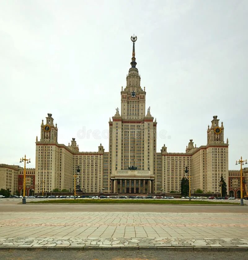 Кампус мгу. Мгу москва студенты. Университет ломоносова в москве. Мгу университет москва лаборатория. Ломоносова в москве.