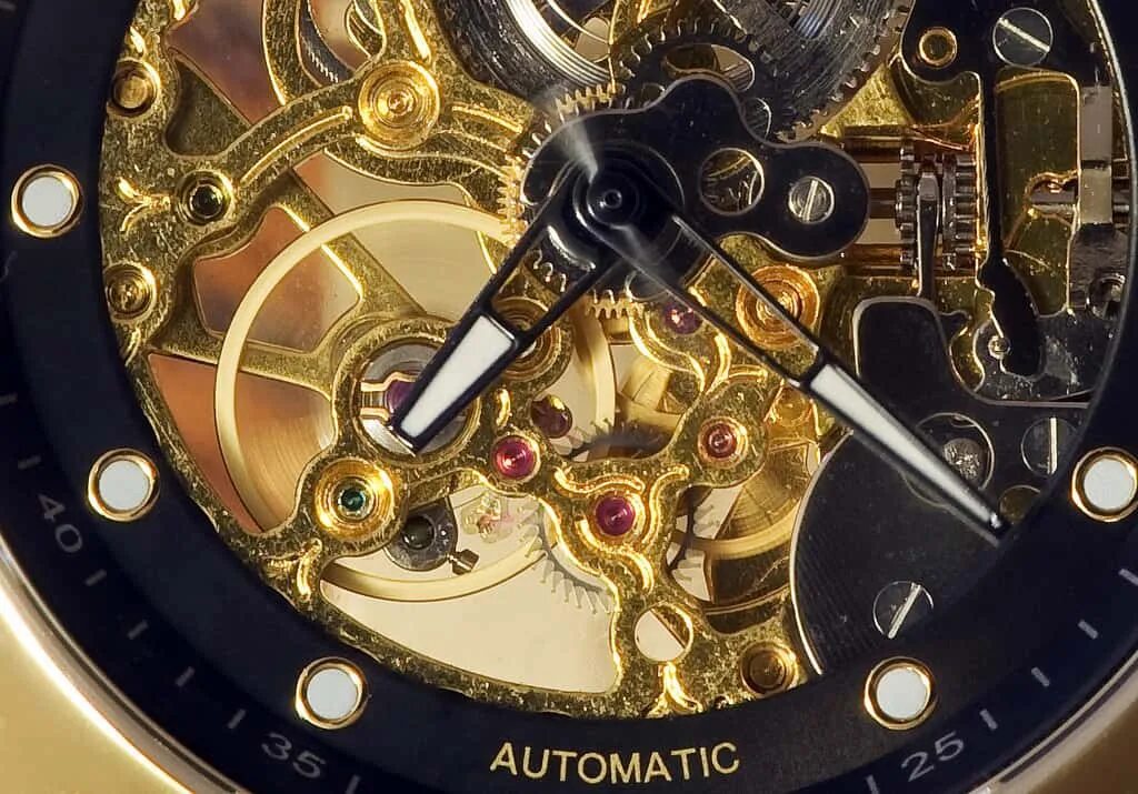 Почем часов. Механизм механических часов ролекс. Кварцевый механизм Rolex. Кварцевый механизм часов. Механические и кварцевые часы.