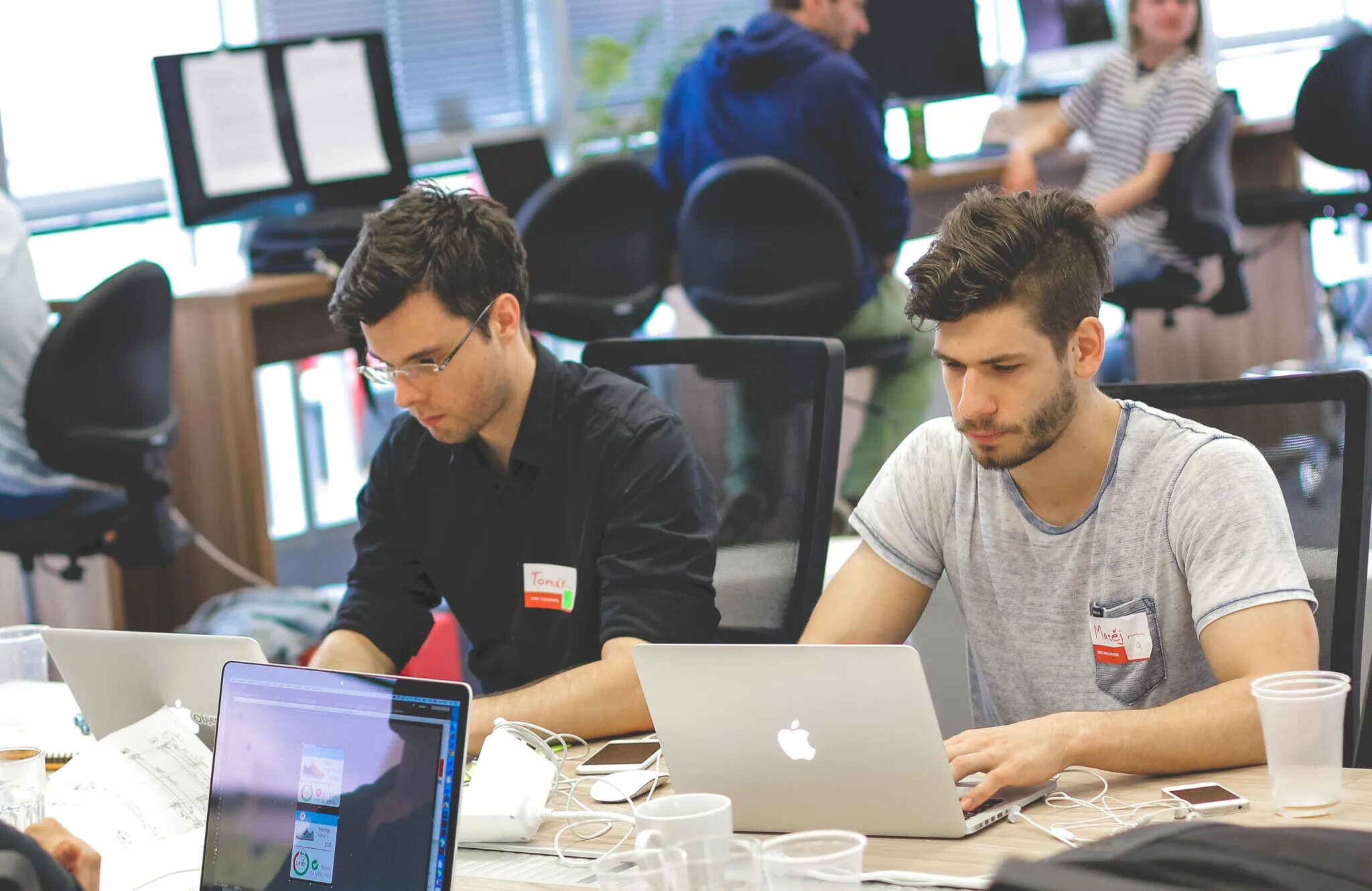 Что такое для разработчиков. Андроид разработчик. ios разработчик. разработчик мобильных приложений. команда разработчиков мобильных приложений.