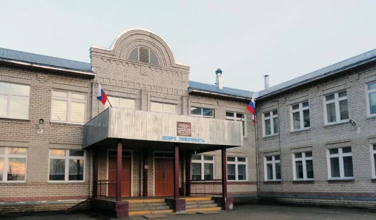 черницыно храм курск. октябрьский район поселок прямицыно. городской поселок октябрьский гомельская область. октябрьский район село октябрьское. церковь архангела михаила оренбург.