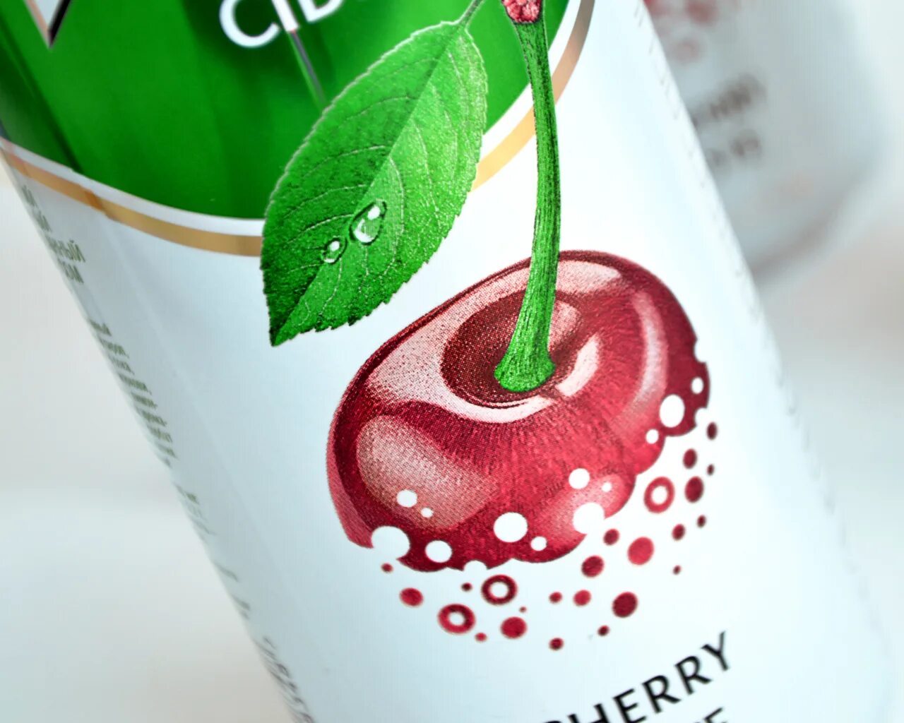 Физз вишня это. Fizzy вишня. Сидр Fizz вишневый. Cherry Juice Label package Design. Сидр фруктовый.
