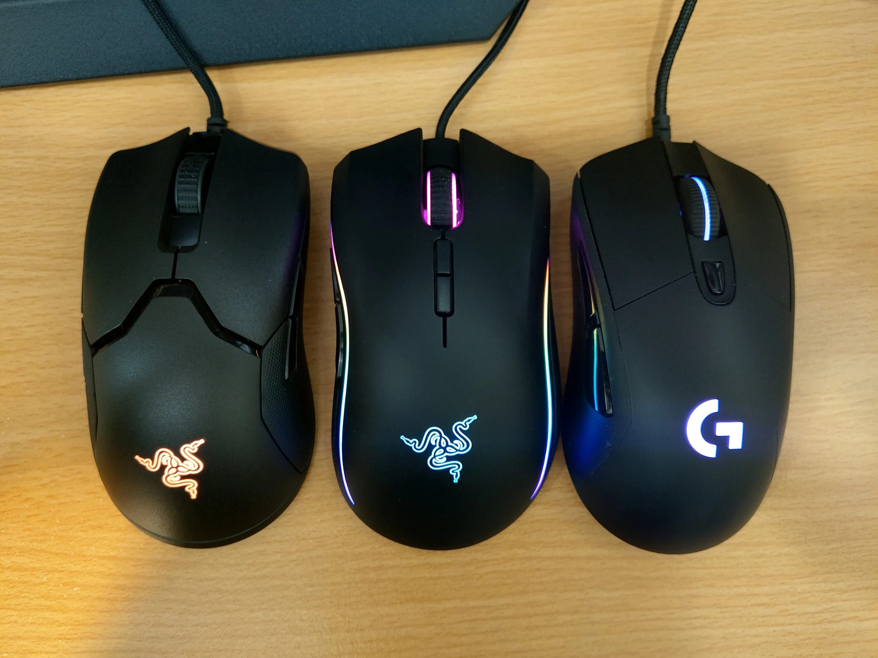 Logitech g pro v2. Logitech g102 vs razer viper mini. deathadder v3. razer g102. viper mini vs g102.