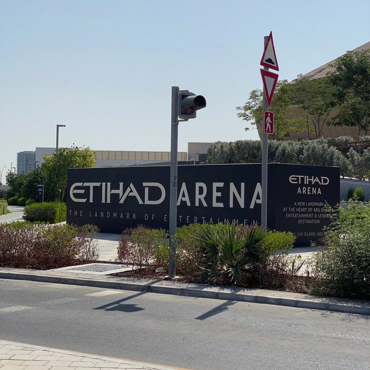 Etihad Arena Абу Даби. Этихад Арена Abu Dhabi. Этихад Арена в Абу Даби UFC. Этихад Арена Абу Даби вместимость. Etihad arena