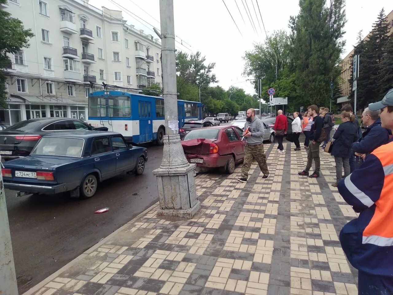 Новости в орле и орловской области происшествия. Орел ДТП на городской улице.