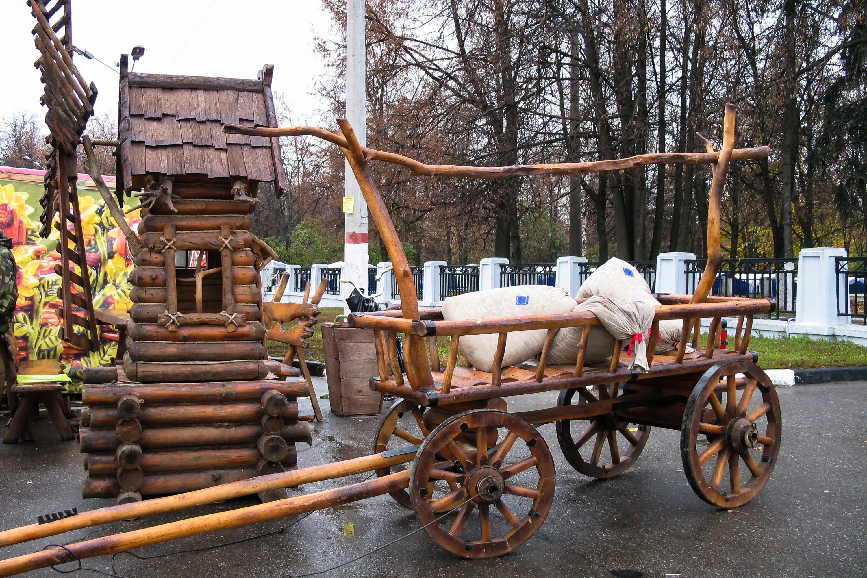 Телега на руси. Осия Колесник народный праздник. Телега. Телега с мешками.