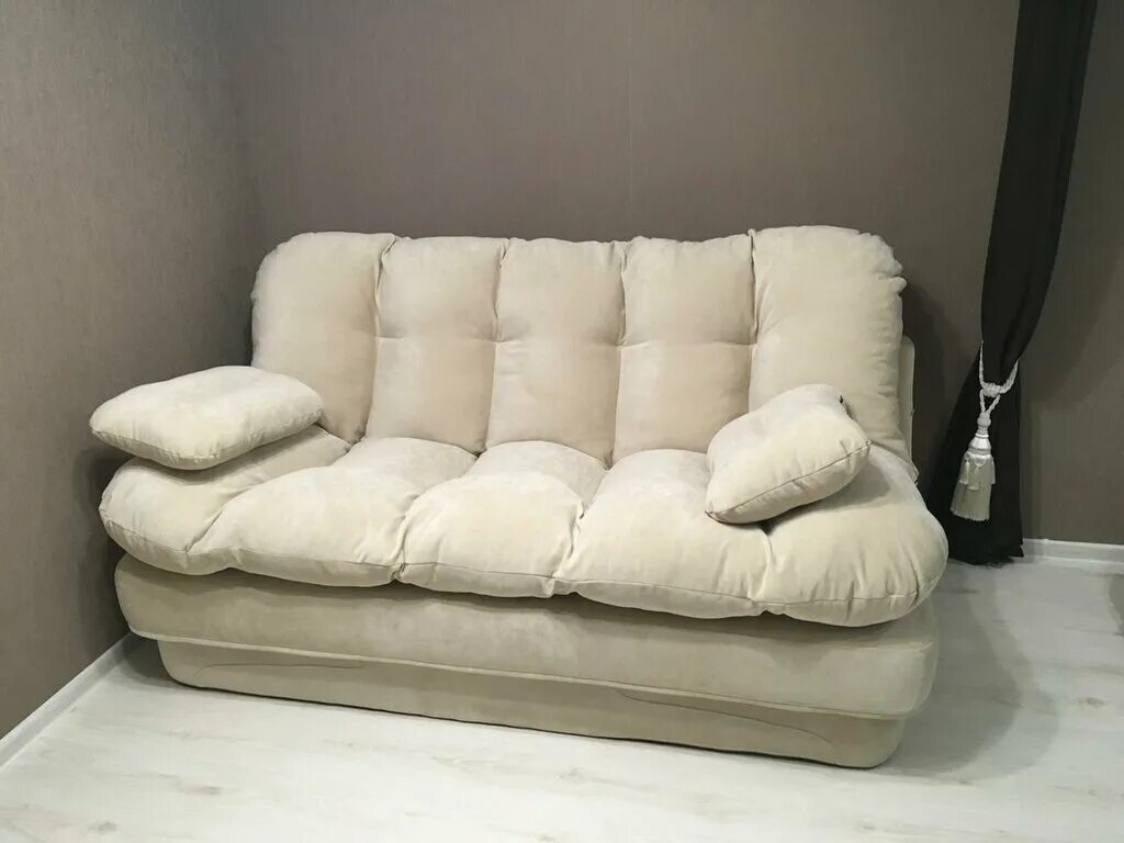 пап диван. отец на диване. мягкий папа бескаркасный диван. диван. бескаркасный диван мартита.
