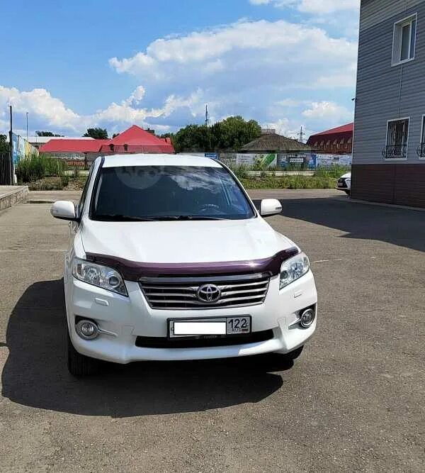 Toyota Highlander 2013. Тойота хайлендер 2013г. Тойота хайлендер 2013 белый. Дефлектор капота rav4 2012.