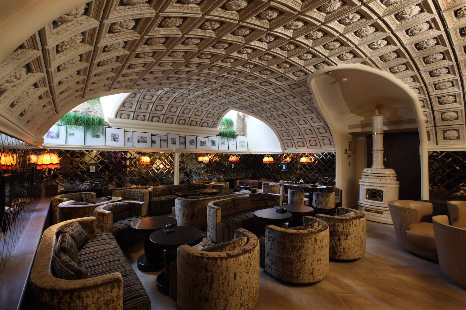 Ресторан сэмпрэ москва. Рестораны москвы которые стоит посетить. White rabit ресторан москва. Бункер 42 банкетный зал. Рестораны москвы которые стоит посетить.