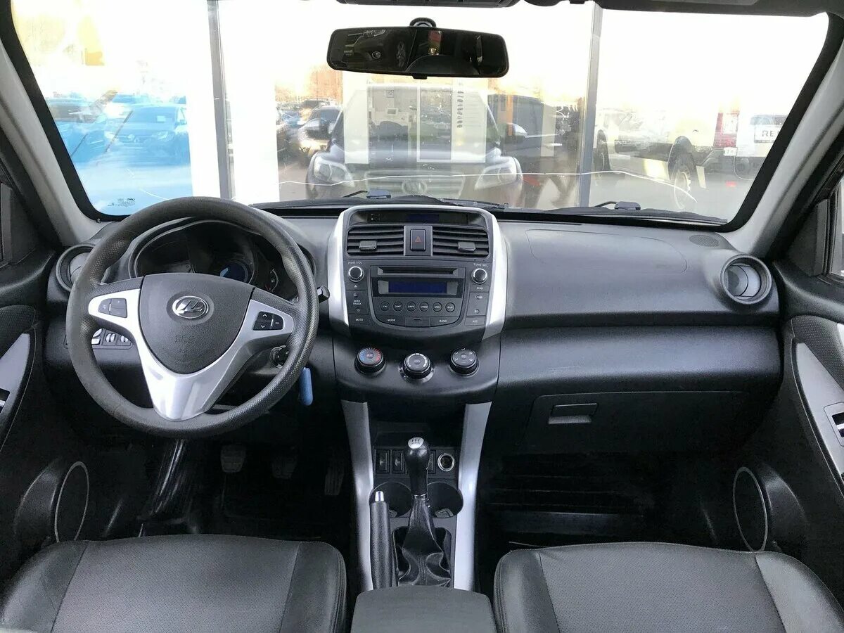 Лифан х60 рестайлинг. Лифан х60 салон. Салон лифан х60 рестайлинг. Лифан х60 салон внутри. Лифан х60 2013г.