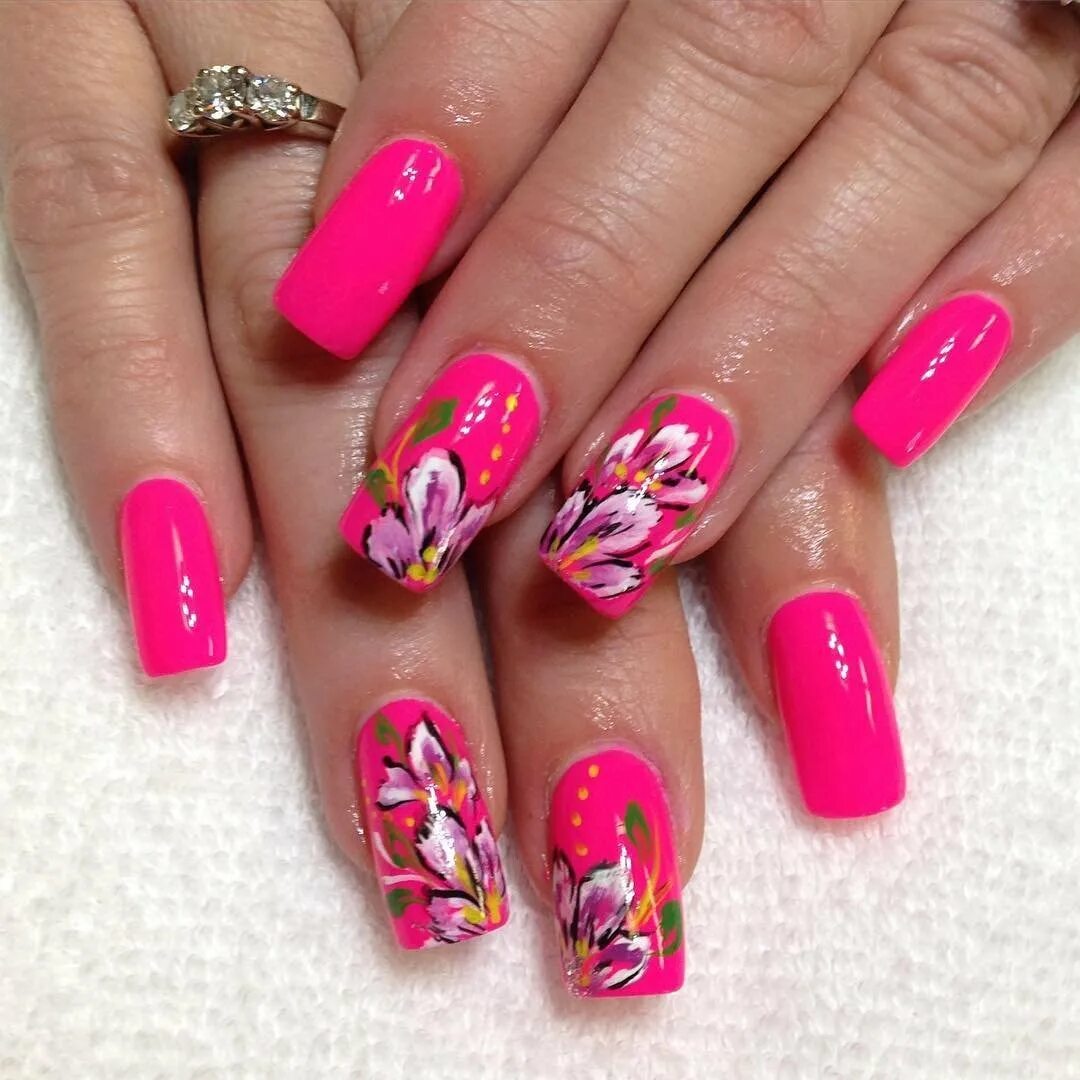 Яркие ногти с рисунком. Яркий весенний дизайн ногтей. Летние ногти. Ногти маникюр яркий. Розовые ногти.