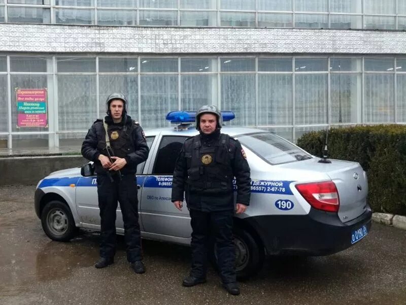 3 обп мово. 2 обп мово по ювао. вневедомственная охрана девушки. 3 обп мово. полицейский мово.