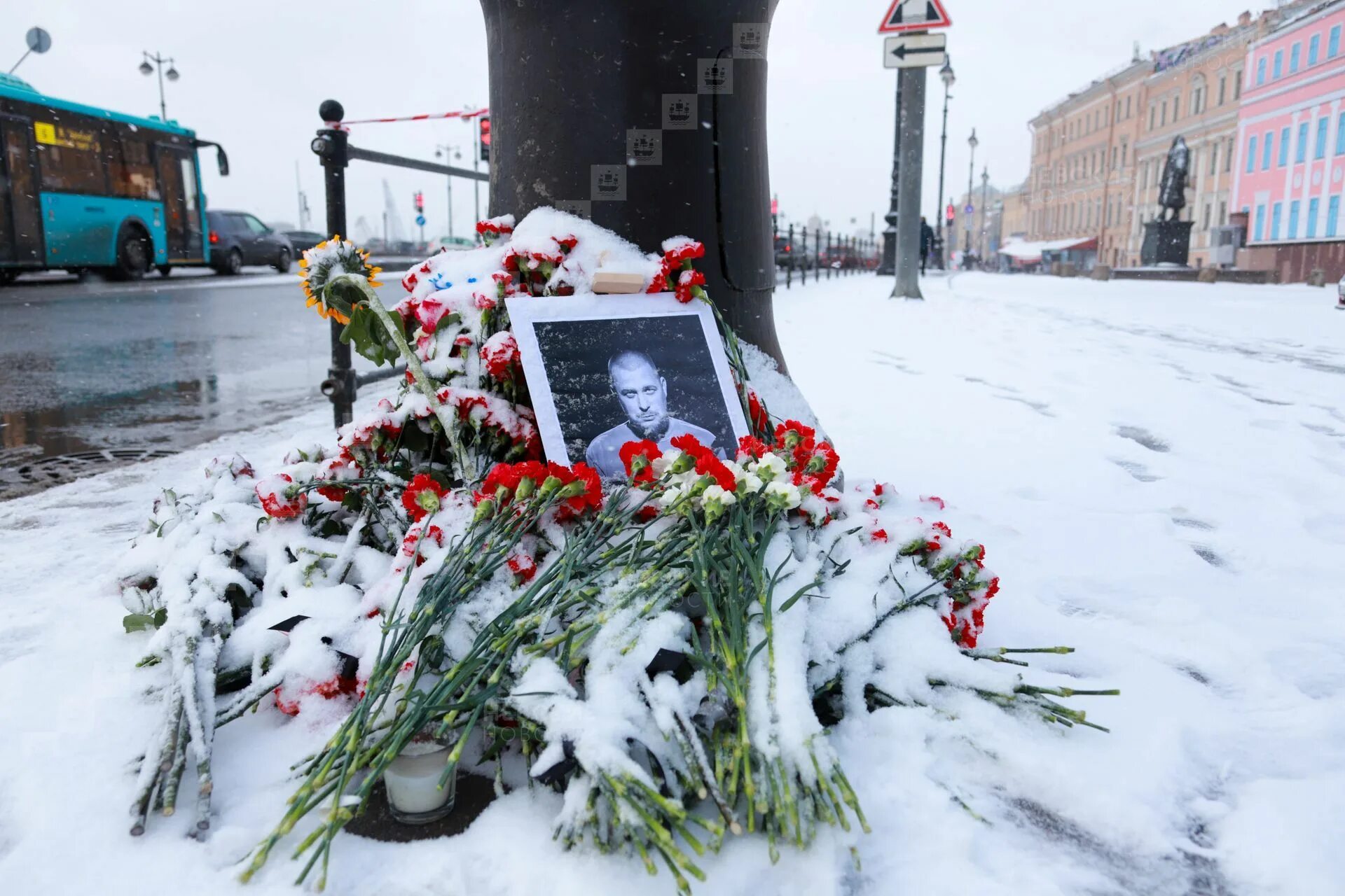 Трагедия в Санкт-Петербурге. Снег в Питере. Погибших в теракте в СПБ. Смерть мясникова при теракте