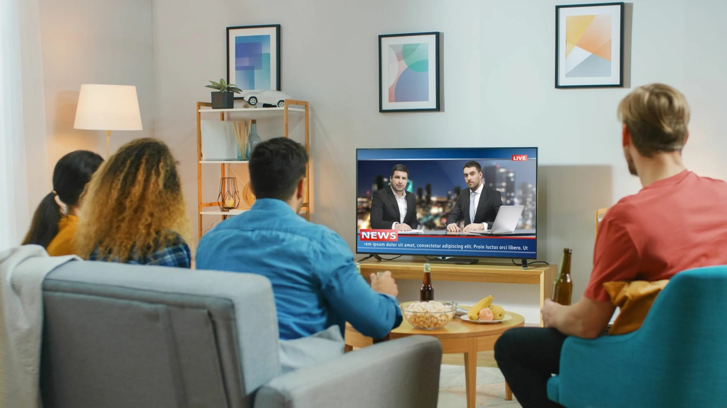 Управление просмотром. Пауза на черном фоне тт. Поставь паузу телевизор. Watching news. Fire tv.