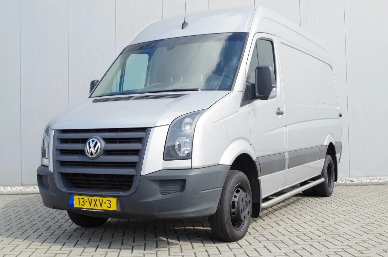 Volkswagen crafter купить. Фольксваген Крафтер 50. Volkswagen Crafter 50 фургон. Crafter 50 2.5td. Крафтер Фольксваген TDI.