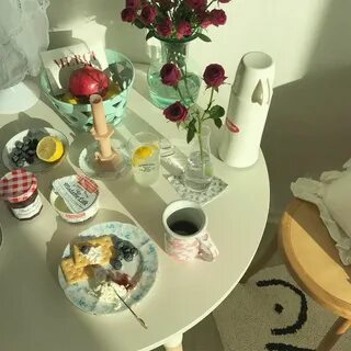 Стол эстетика