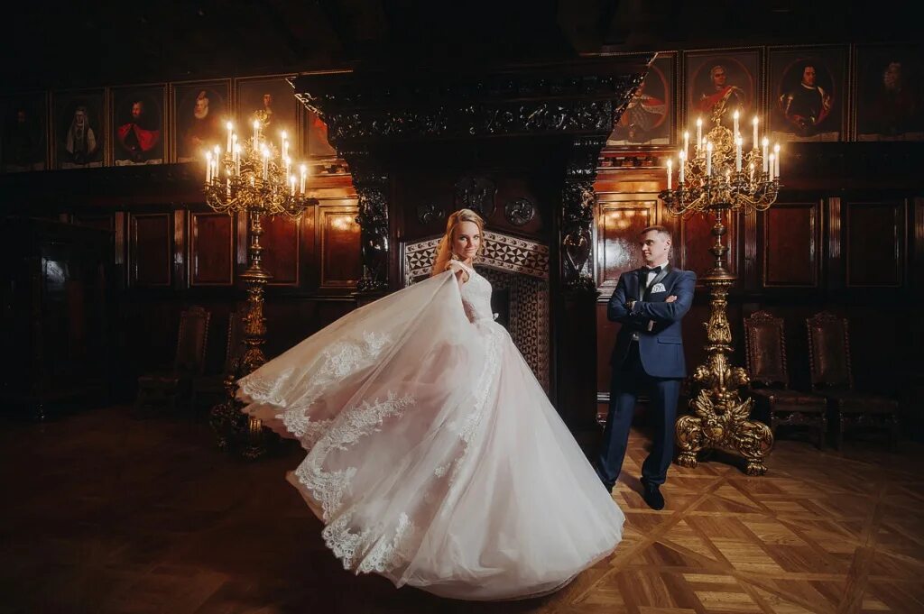 Скарбница несвиж ресторан. Гетман несвиж. Кафе гетман. Несвижский замок камин. Гостиница гетман несвиж.