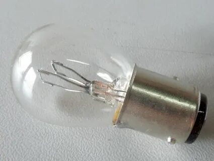 Купить Лампа 12V P21/4W 2-х контакт. (BAZ15d) смещ. по высоте и окружности (500)