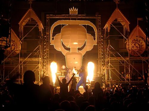 пиратская станция 4 русская. включи пиратскую станцию 4. включи пиратскую станцию 4. пиратская станция фото 2020. Record пиратская станция.